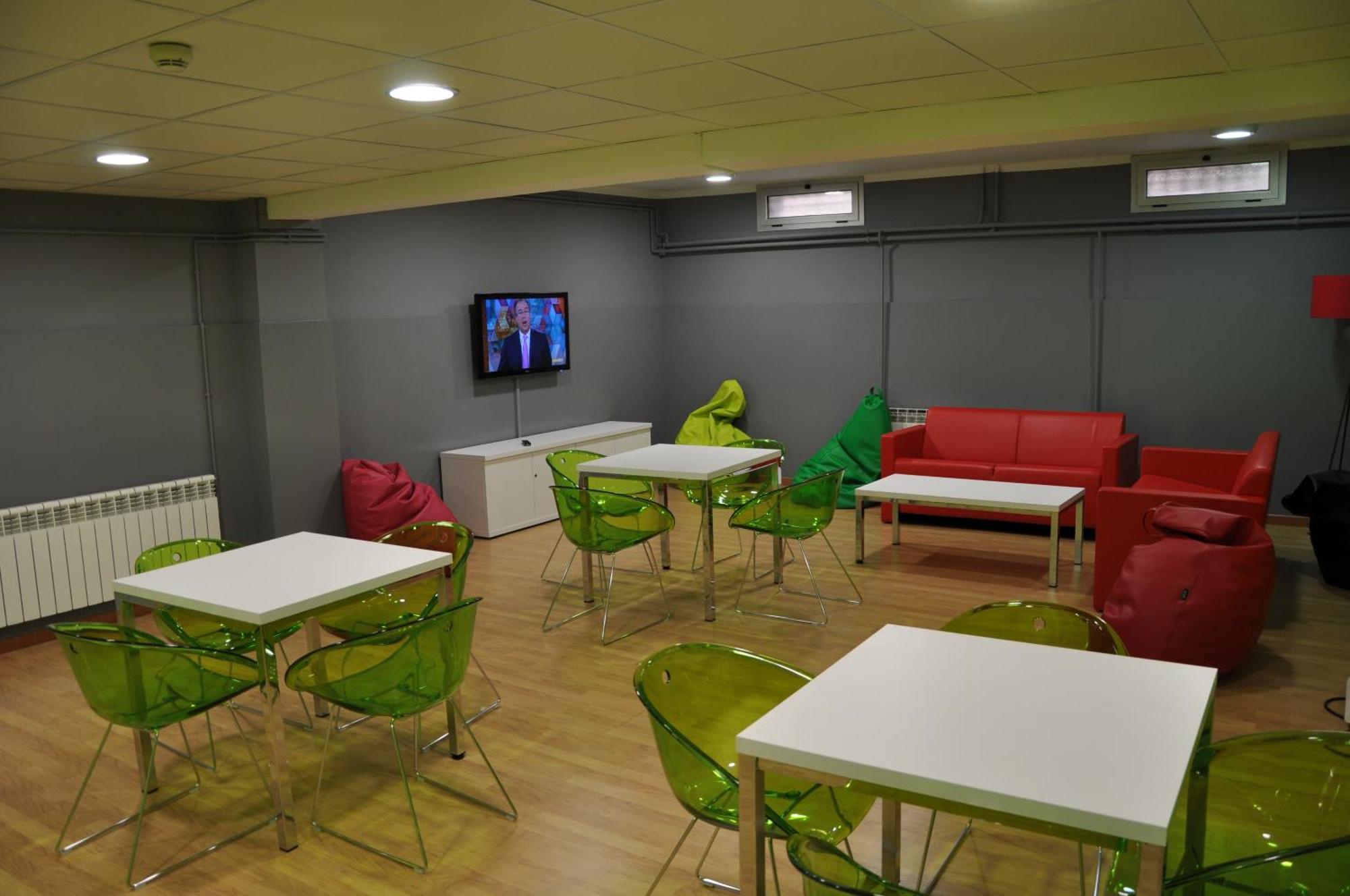 Residencia Universitaria Resa Sant Jordi Tarragona Exteriör bild