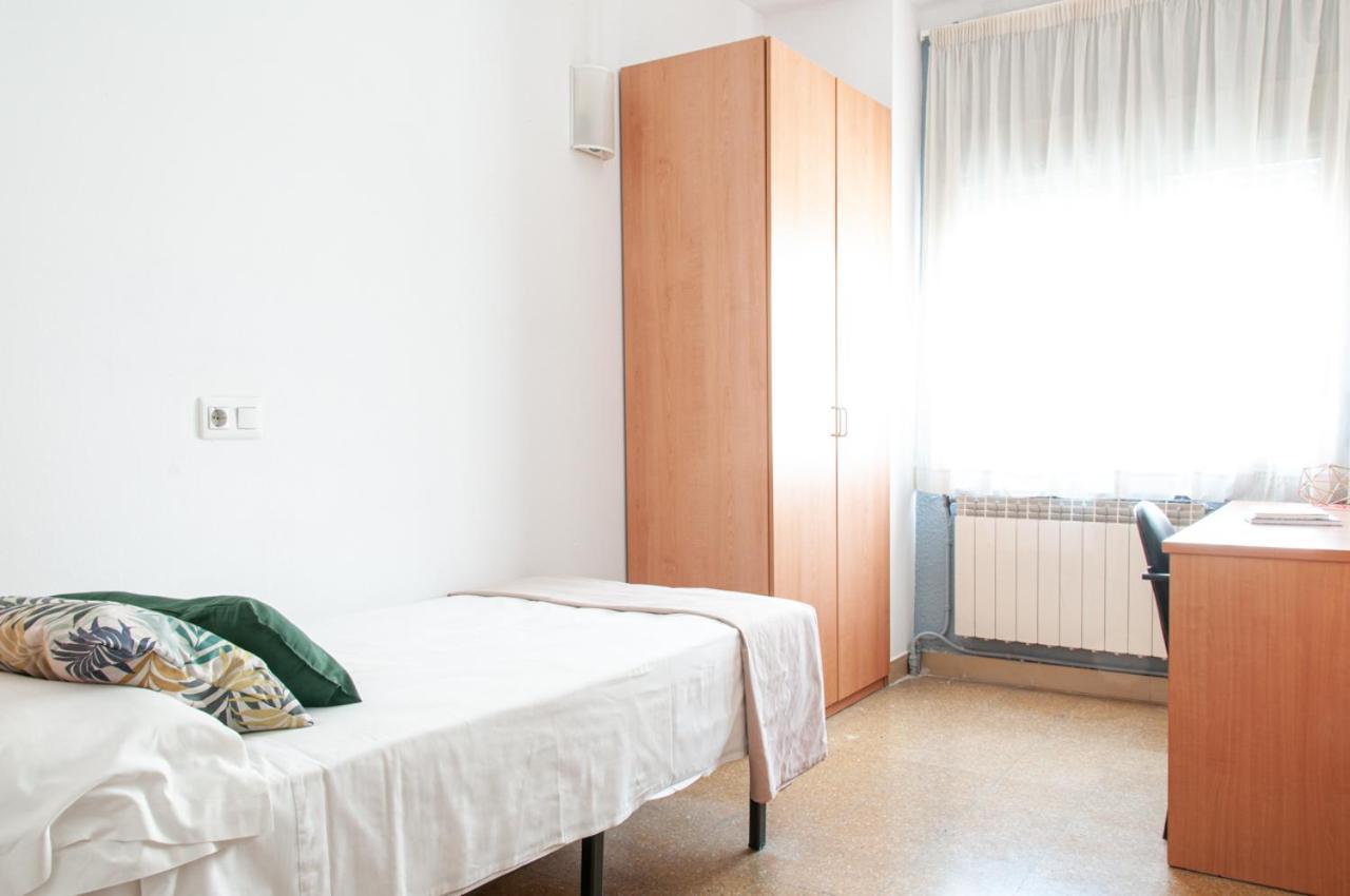 Residencia Universitaria Resa Sant Jordi Tarragona Exteriör bild